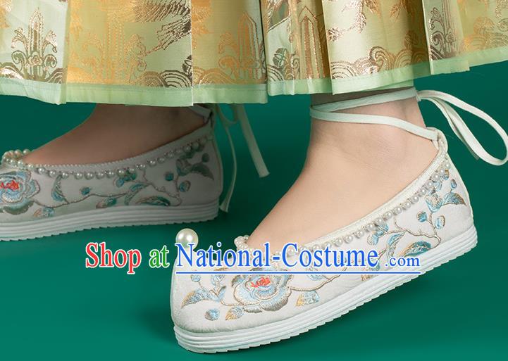 China Handmade Ancient Princess Shoes White Embroidered Shoes Traditional Hanfu Pearls Shoes