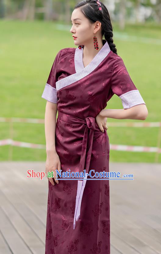 China Traditional Xizang Tibetan Minority Bola Costume Zang Nationality Heishui Dance Wine Red Brocade Dress Clothing