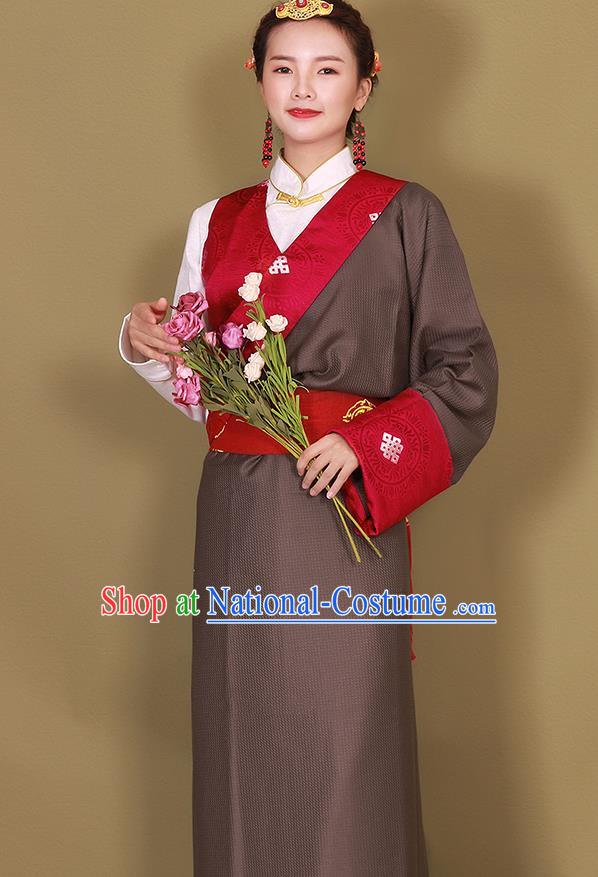 China Traditional Brown Tibetan Robe Zang Minority Costume Xizang Ethnic Woman Clothing