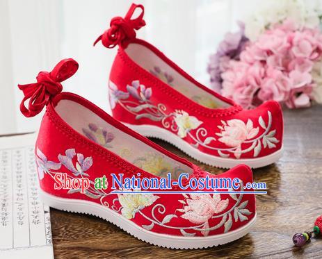 China National Woman Cloth Shoes Traditional Embroidered Red Wedges Shoes