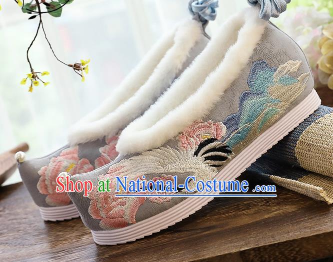 China Handmade Winter Grey Cloth Shoes National Woman Hanfu Shoes Traditional Embroidered Cloud Crane Shoes