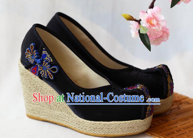 Chinese National Embroidered Black Cloth Shoes Yunnan Ethnic Woman Wedge Heel Shoes