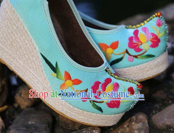 Chinese Yunnan Ethnic Blue Cloth Wedge Heel Shoes National Embroidered Shoes