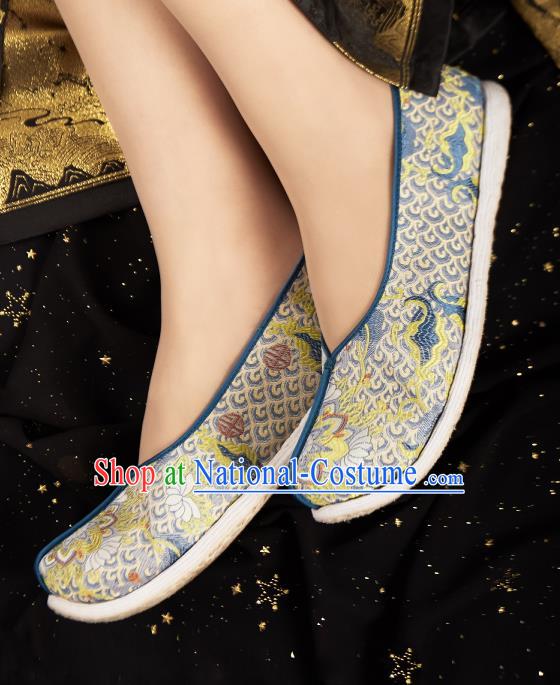 China Traditional Ming Dynasty Hanfu Shoes Handmade Classical Bat Pattern Brocade Shoes Ancient Princess Shoes