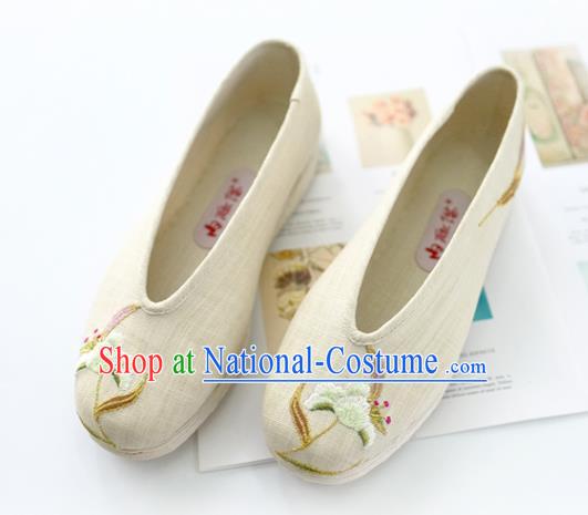 China Beige Embroidered Shoes Traditional Qing Dynasty Palace Lady Shoes Handmade Cloth Shoes