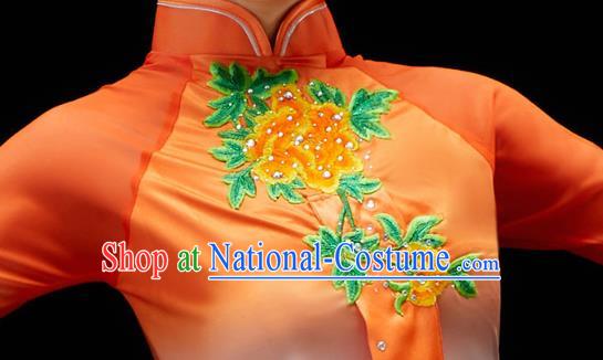 China Traditional Folk Dance Yangko Dance Orange Outfits Fan Dance Embroidered Clothing