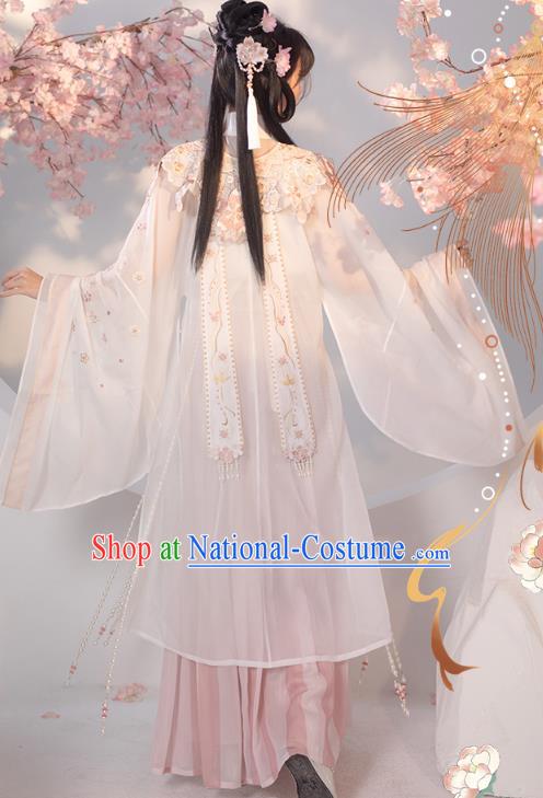 China Ancient Princess Embroidered Hanfu Dress Traditional Ming Dynasty Historical Costumes for Nobility Lady