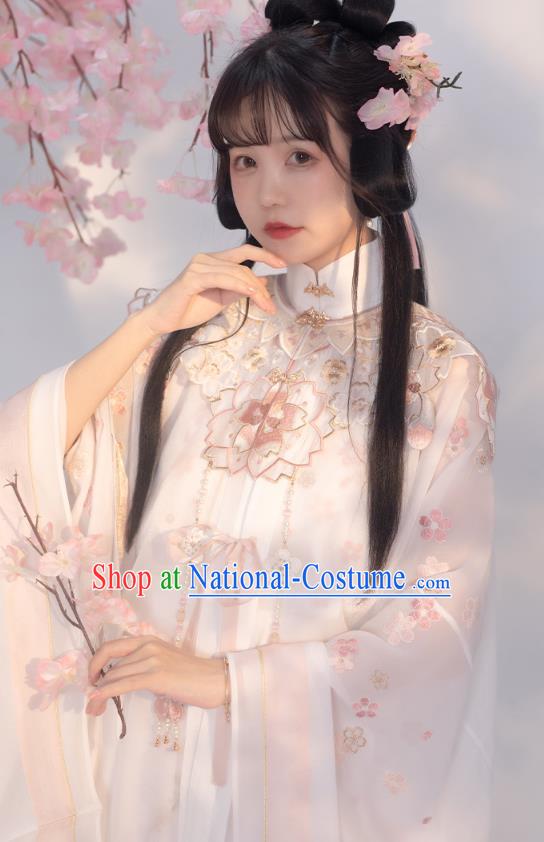 China Ancient Princess Embroidered Hanfu Dress Traditional Ming Dynasty Historical Costumes for Nobility Lady