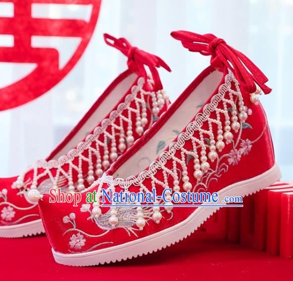 China National Embroidered Phoenix Peony Shoes Handmade Red Satin Wedges Shoes Traditional Wedding Pearls Tassel Shoes