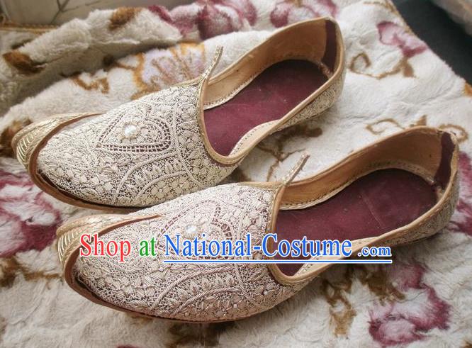 Indian Embroidered White Leather Shoes Traditional Wedding Bridegroom Shoes Asian Folk Dance Shoes