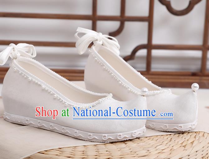 China National White Cloth Shoes Traditional Ming Dynasty Hanfu Shoes Handmade Pearls Bow Shoes