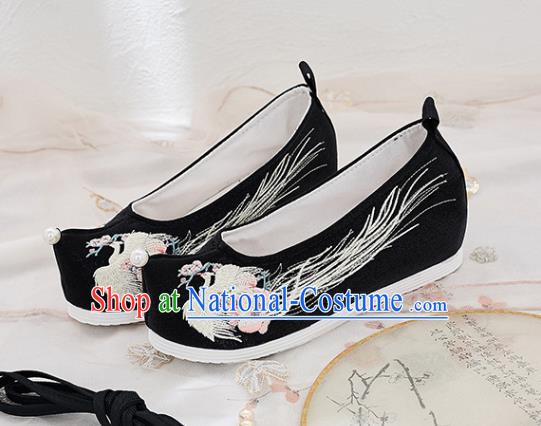 China Handmade Ancient Princess Shoes National Embroidered Phoenix Shoes Traditional Black Satin Shoes