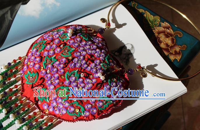 China Handmade Brass Necklet Accessories Traditional Cheongsam Embroidered Red Sachet Tassel Necklace