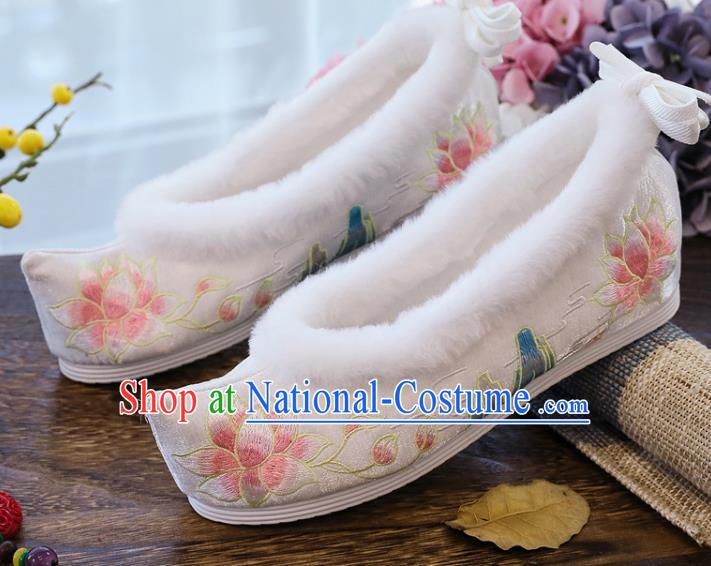 China Ancient Ming Dynasty Princess Bow Shoes National Winter Embroidered Lotus Shoes Traditional White Cloth Shoes