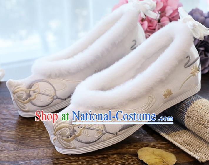 China Traditional Hanfu Cloth Shoes Ancient Ming Dynasty Princess Bow Shoes National Winter White Embroidered Shoes