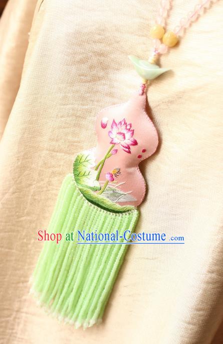 China Handmade Embroidered Pink Gourd Sachet Necklet Accessories Traditional Cheongsam Green Beads Tassel Necklace