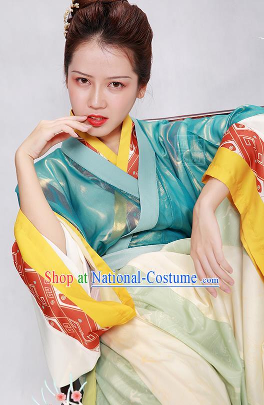 China Traditional Jin Dynasty Court Beauty Historical Clothing Ancient Palace Princess Hanfu Dress Garments