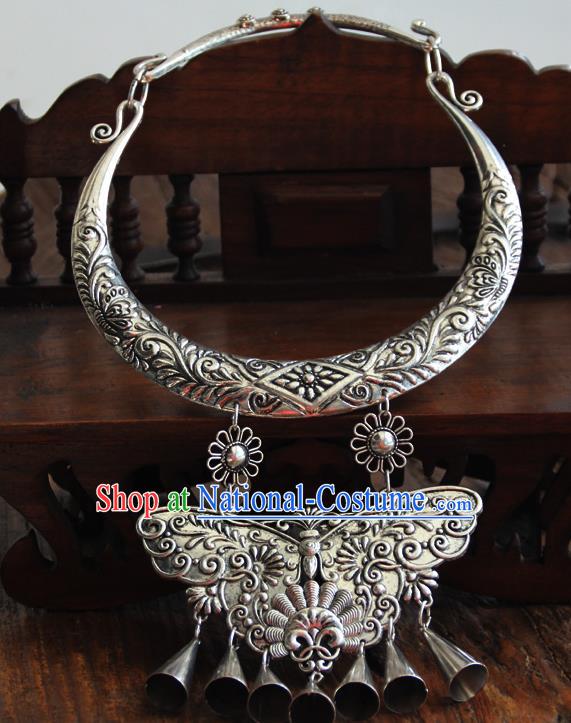 China Traditional Miao Minority Folk Dance Silver Necklace Handmade Ethnic Wedding Bride Necklet Accessories