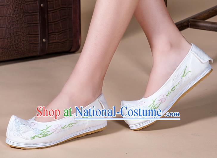 Chinese Ancient Princess Shoes Traditional Ming Dynasty Hanfu Shoes Handmade Embroidered White Bow Shoes