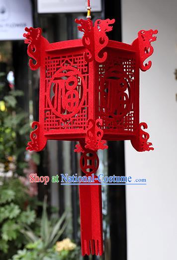 China Handmade Dragon Head Hanging Lamp Decoration New Year Red Lantern