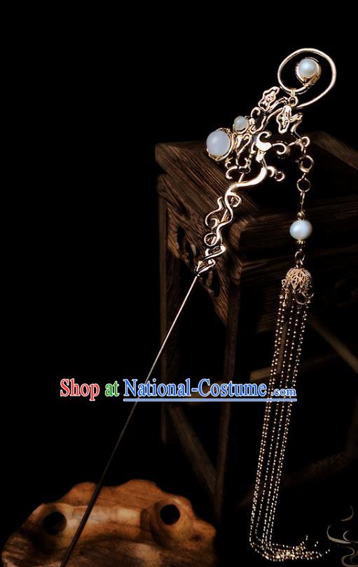 China Ancient Princess Golden Tassel Hairpin Handmade Traditional Ming Dynasty Court Lady Hair Stick