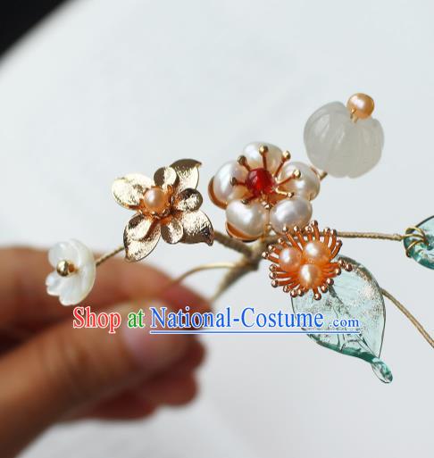 China Ancient Princess Jade Hairpin Traditional Ming Dynasty Noble Woman Pearls Plum Hair Stick