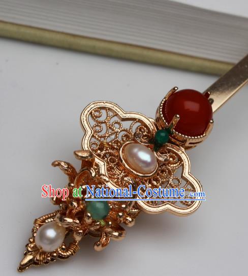 China Ancient Imperial Concubine Agate Hairpin Traditional Ming Dynasty Court Woman Golden Chrysanthemum Hair Stick