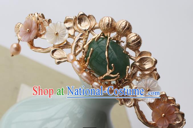 China Ancient Noble Woman Golden Hairpin Traditional Ming Dynasty Princess Pearls Jade Hair Crown