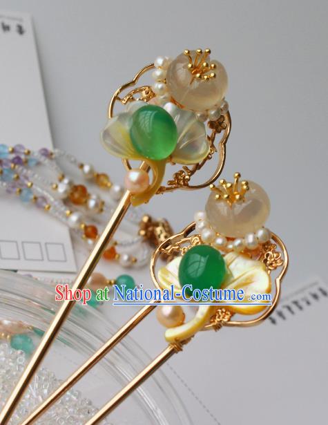 China Ancient Noble Lady Jade Hairpin Traditional Song Dynasty Princess Shell Ginkgo Leaf Hair Stick