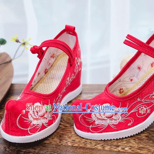 China National Bride Red Cloth Shoes Traditional Wedding Wedge Shoes Embroidered Peony Shoes