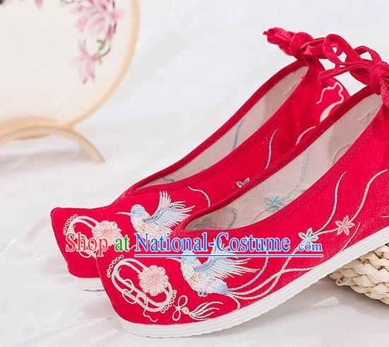 China Embroidered Red Cloth Shoes Ancient Princess Shoes Traditional Hanfu Wedding Shoes