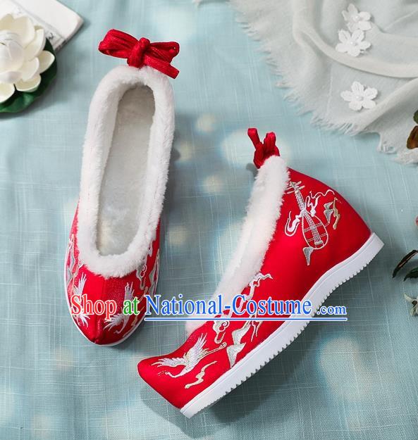 Chinese Embroidered Red Cloth Shoes Classical Dance Wedge Heel Shoes National Winter Wedding Shoes