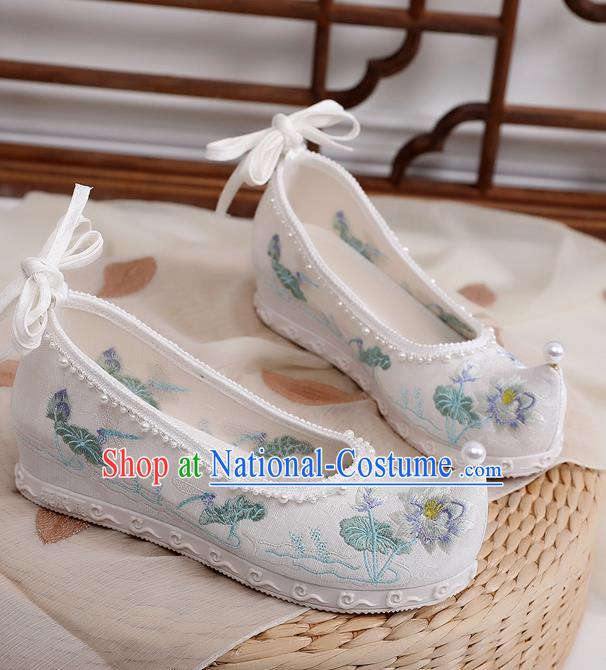 China Embroidered Lotus Bow Shoes Hanfu Shoes White Cloth Shoes Traditional Ming Dynasty Princess Shoes