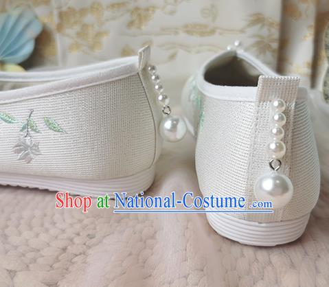 China Ancient Young Lady Shoes Traditional Hanfu Shoes Song Dynasty Pearls Embroidered Shoes