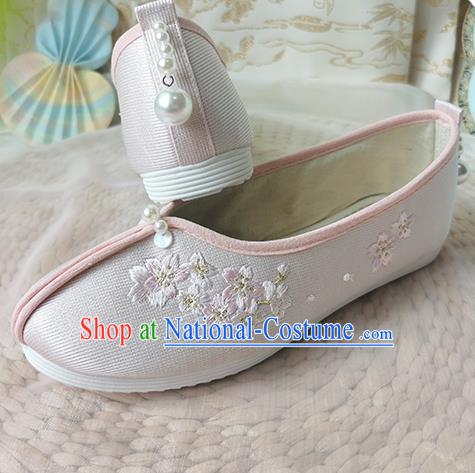 China Traditional Hanfu Pink Cloth Shoes Song Dynasty Pearls Embroidered Shoes Ancient Young Lady Shoes