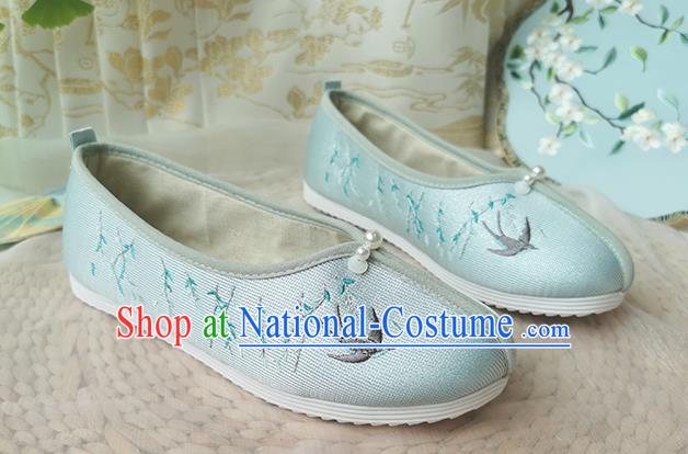 China Song Dynasty Pearls Embroidered Shoes Ancient Young Lady Shoes Traditional Hanfu Blue Cloth Shoes