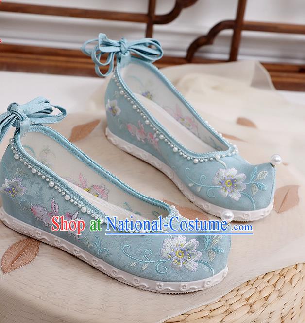 China Traditional Hanfu Shoes Ancient Ming Dynasty Princess Shoes Blue Embroidered Shoes