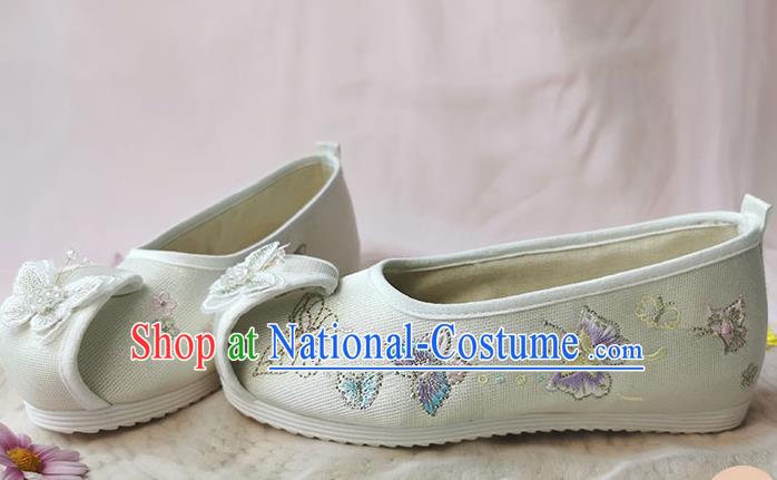 Chinese Traditional Embroidered Light Green Cloth Shoes Classical Hanfu Butterfly Shoes National Folk Dance Shoes