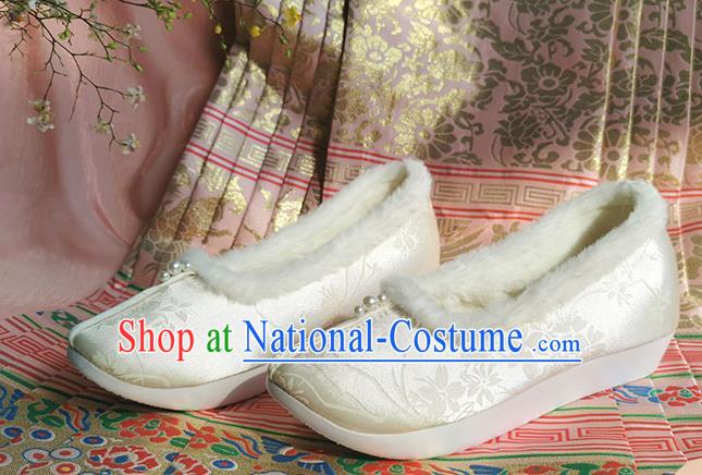 China Ming Dynasty Princess Shoes Ancient Hanfu Winter Shoes Traditional Beige Satin Shoes