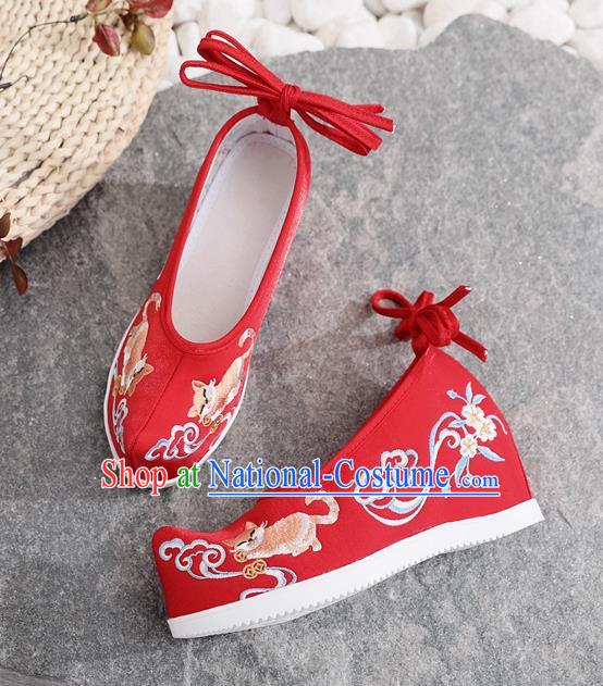 Chinese Traditional Red Satin Wedge Heel Shoes Embroidered Cat Shoes National Woman Shoes