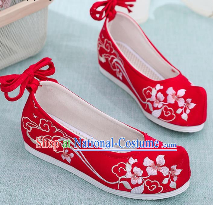 China Wedding Bride Embroidered Fragrans Shoes Ancient Hanfu Shoes Traditional Ming Dynasty Red Cloth Shoes