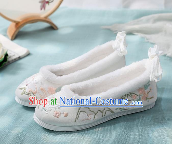 Chinese Traditional Hanfu Shoes White Cloth Shoes Embroidered Shoes National Woman Winter Shoes