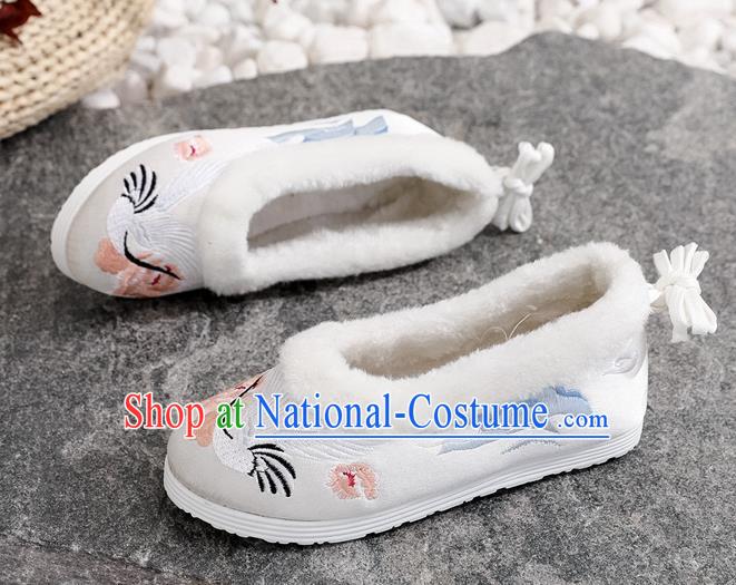 Chinese Traditional Folk Dance Shoes Woman Embroidered Crane Shoes National White Cloth Shoes