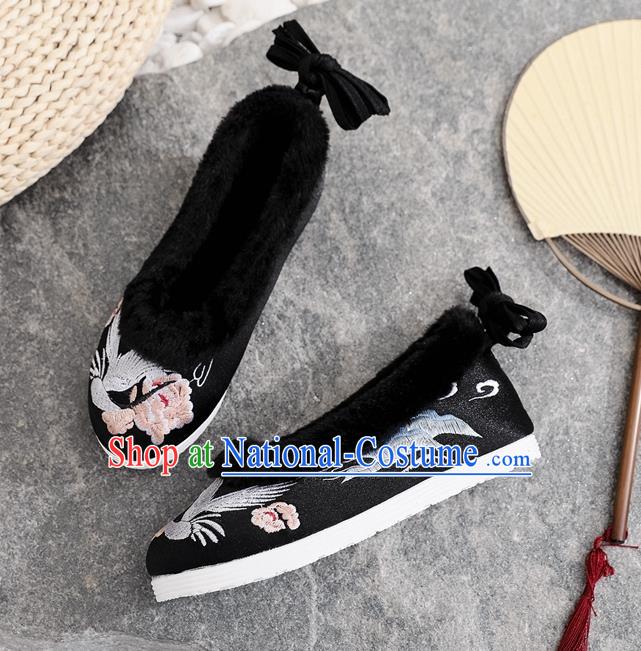 Chinese National Black Cloth Shoes Traditional Winter Shoes Woman Embroidered Crane Shoes