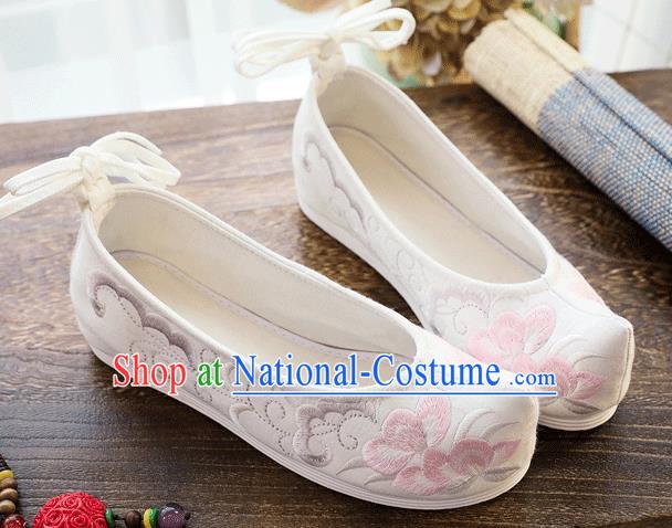 China Embroidered White Cloth Bow Shoes Traditional Hanfu Shoes Handmade Folk Dance Shoes