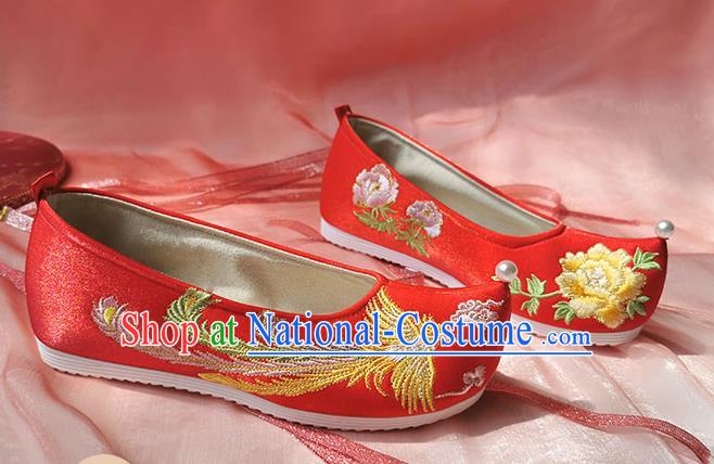 China Ancient Bride Red Shoes Classical Wedding Embroidered Phoenix Shoes Traditional Ming Dynasty Hanfu Shoes