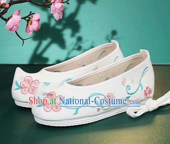 China Princess Shoes Classical Embroidered Peach Blossom Shoes Traditional Ming Dynasty Hanfu Shoes