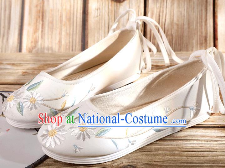 China Embroidery Daisy Shoes National Female Shoes Traditional Folk Dance Shoes