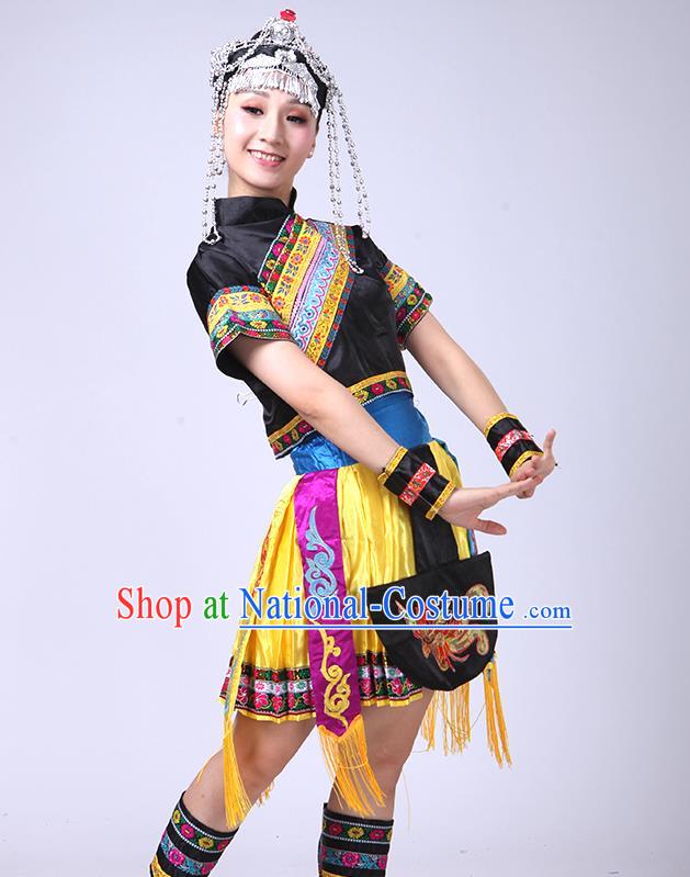 China Yunnan Ethnic Performance Outfits Yao Minority Dress She Nationality Folk Dance Clothing and Headdress