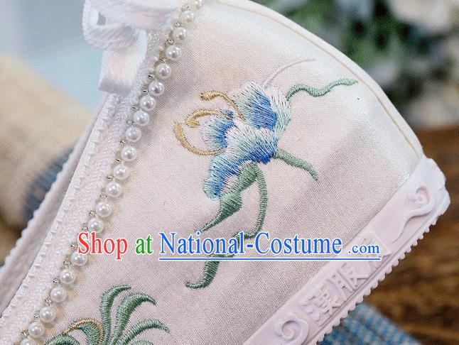 China Traditional Hanfu Woman White Cloth National Embroidered Peony Shoes Handmade Folk Dance Pearls Shoes